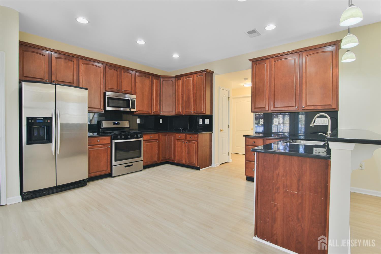 4 Timber Grove Court