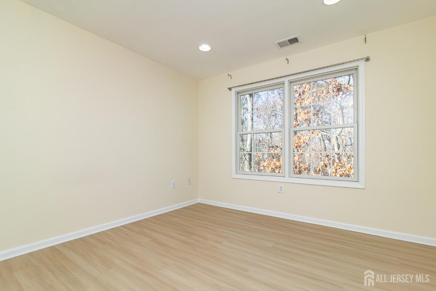 4 Timber Grove Court