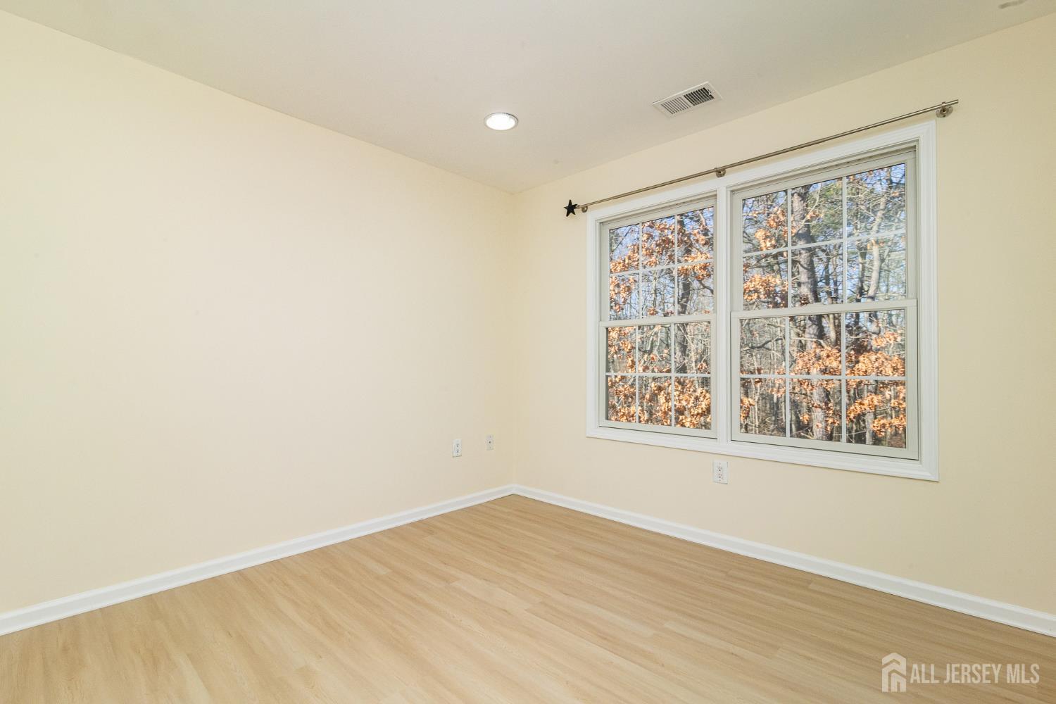 4 Timber Grove Court