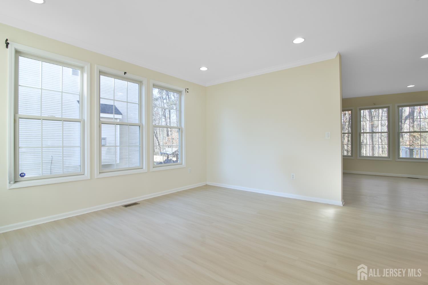 4 Timber Grove Court