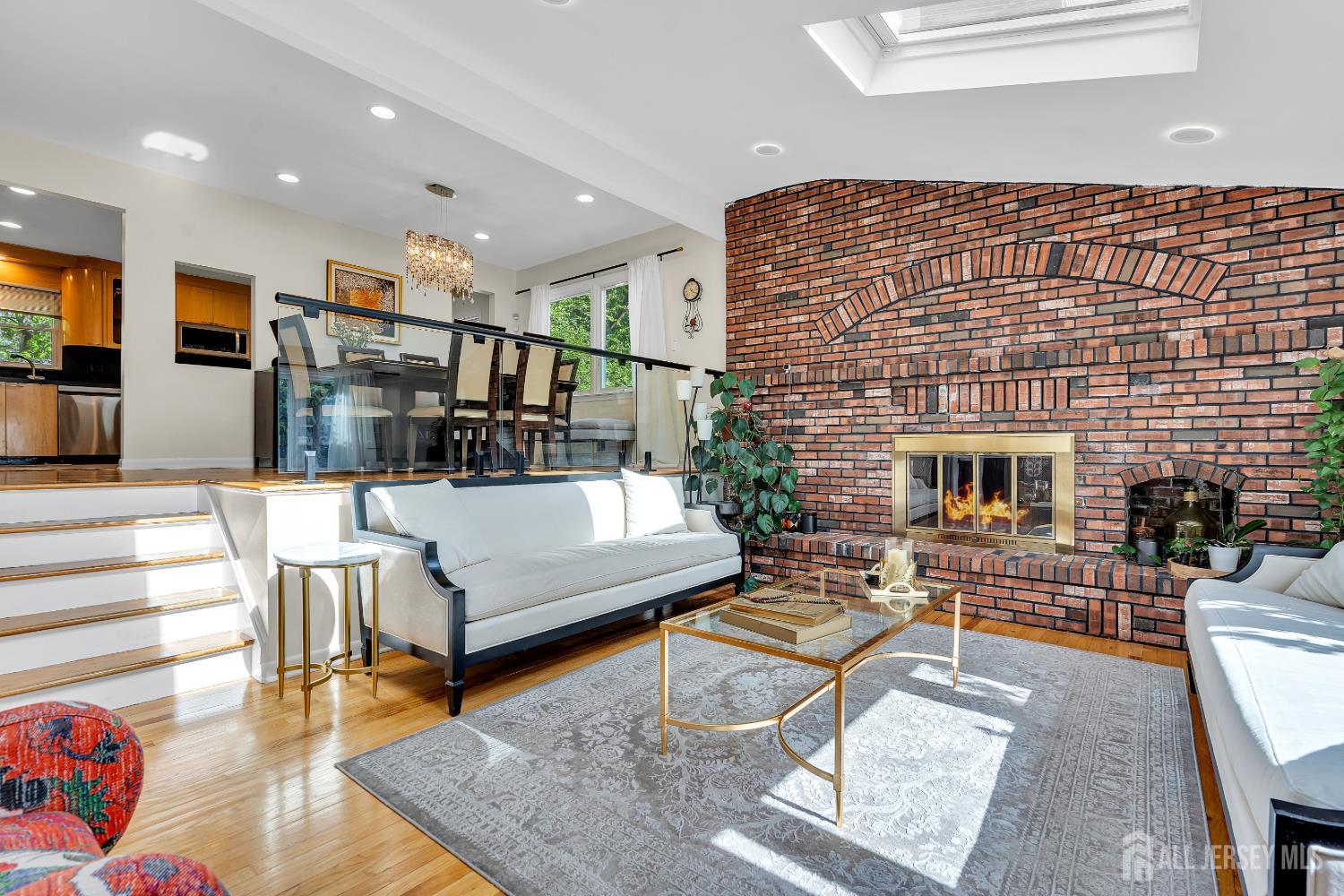9 Colt Court