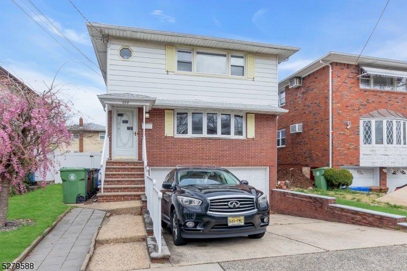 308 Kennedy Dr