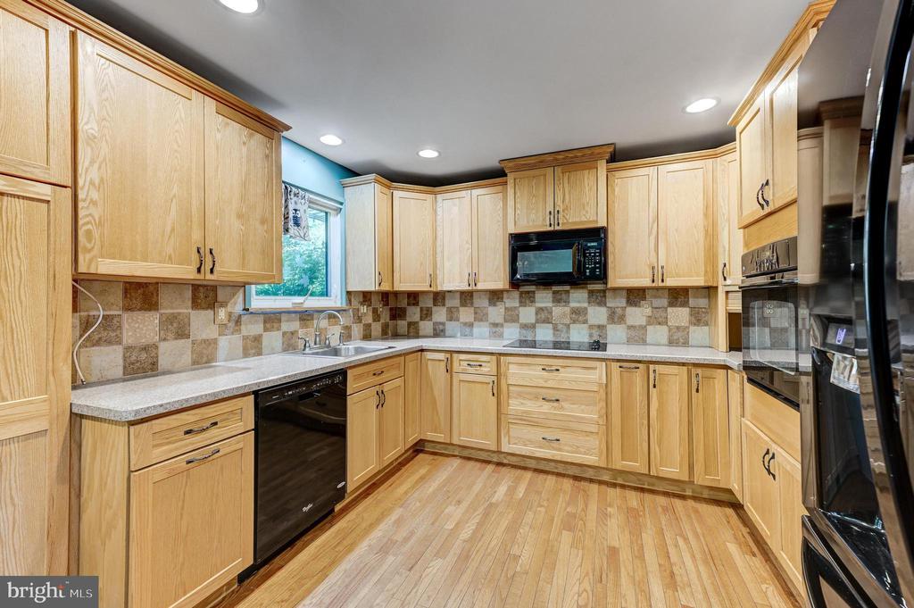 30 TECUMSEH TRAIL