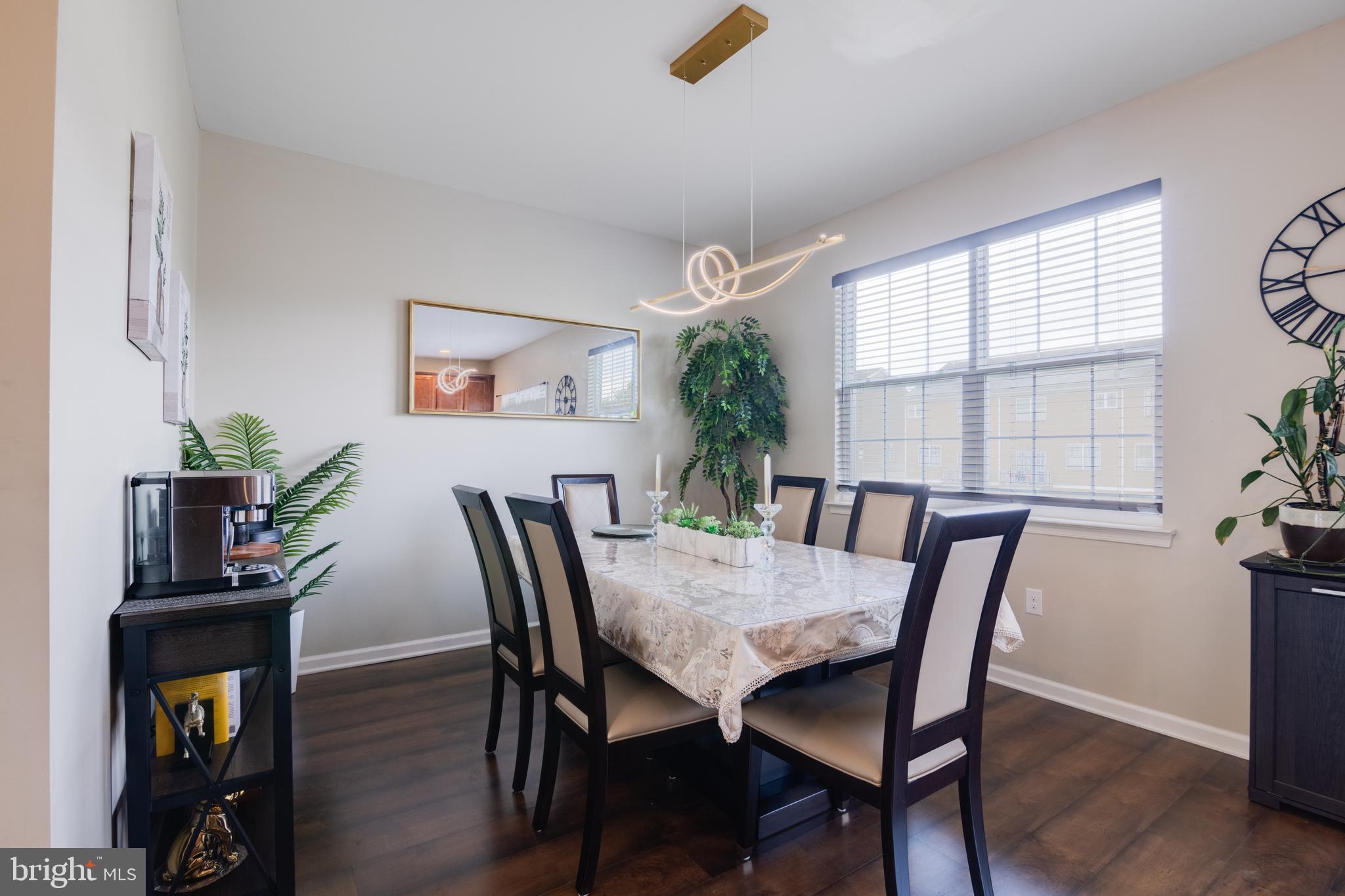 82 CREEKSIDE WAY