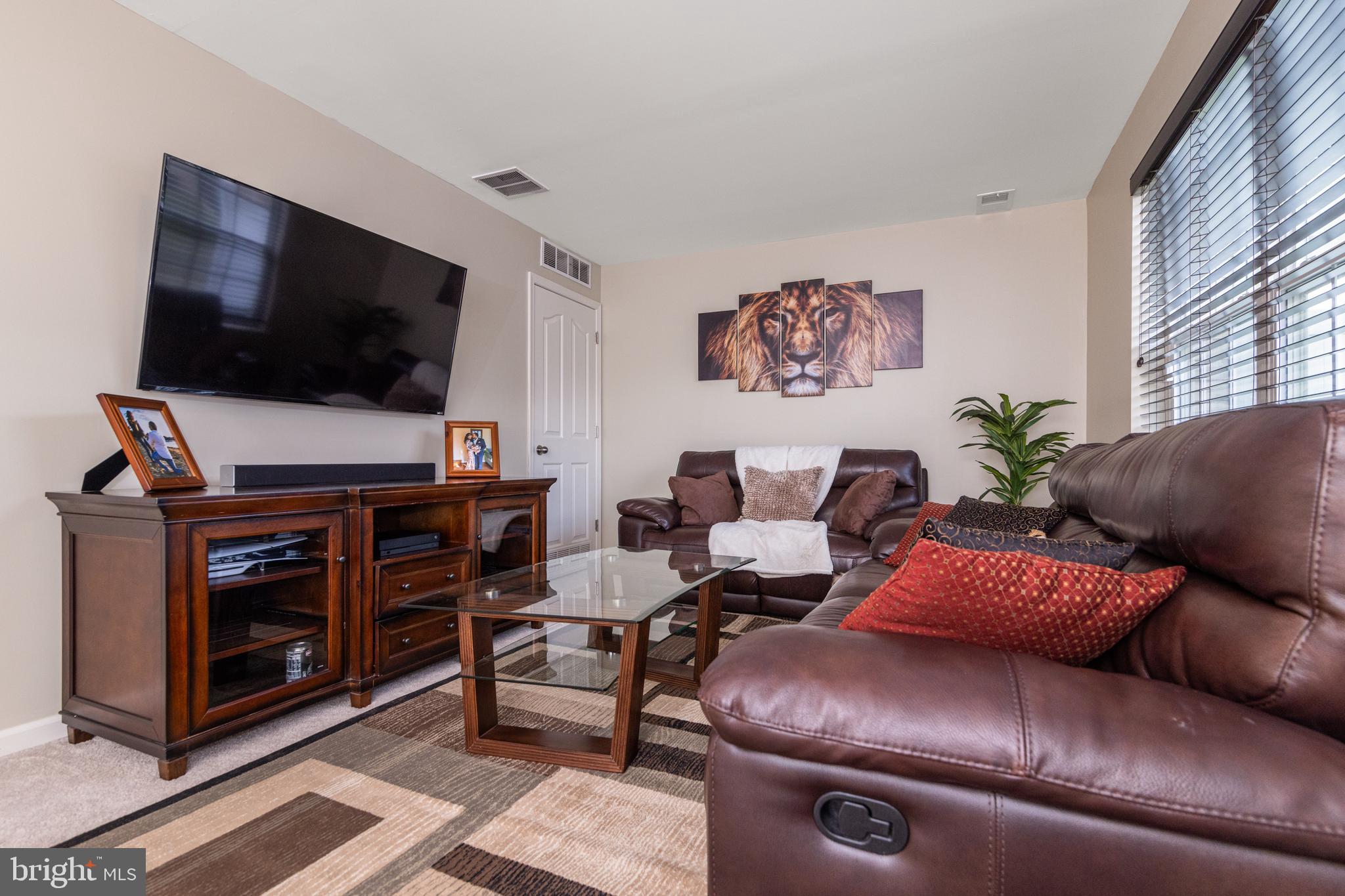 82 CREEKSIDE WAY