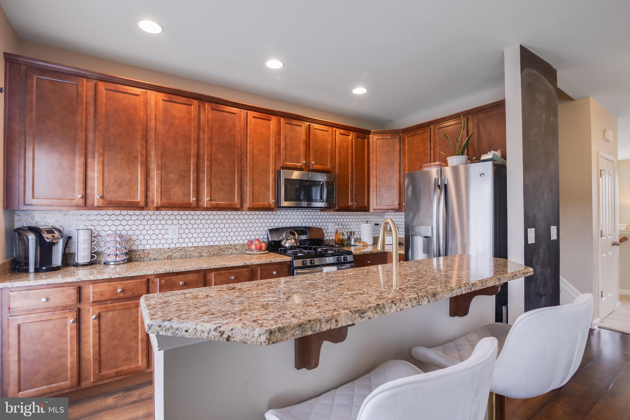 82 CREEKSIDE WAY
