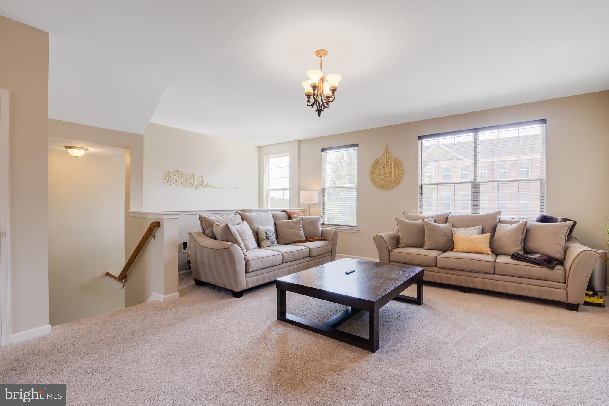 82 CREEKSIDE WAY