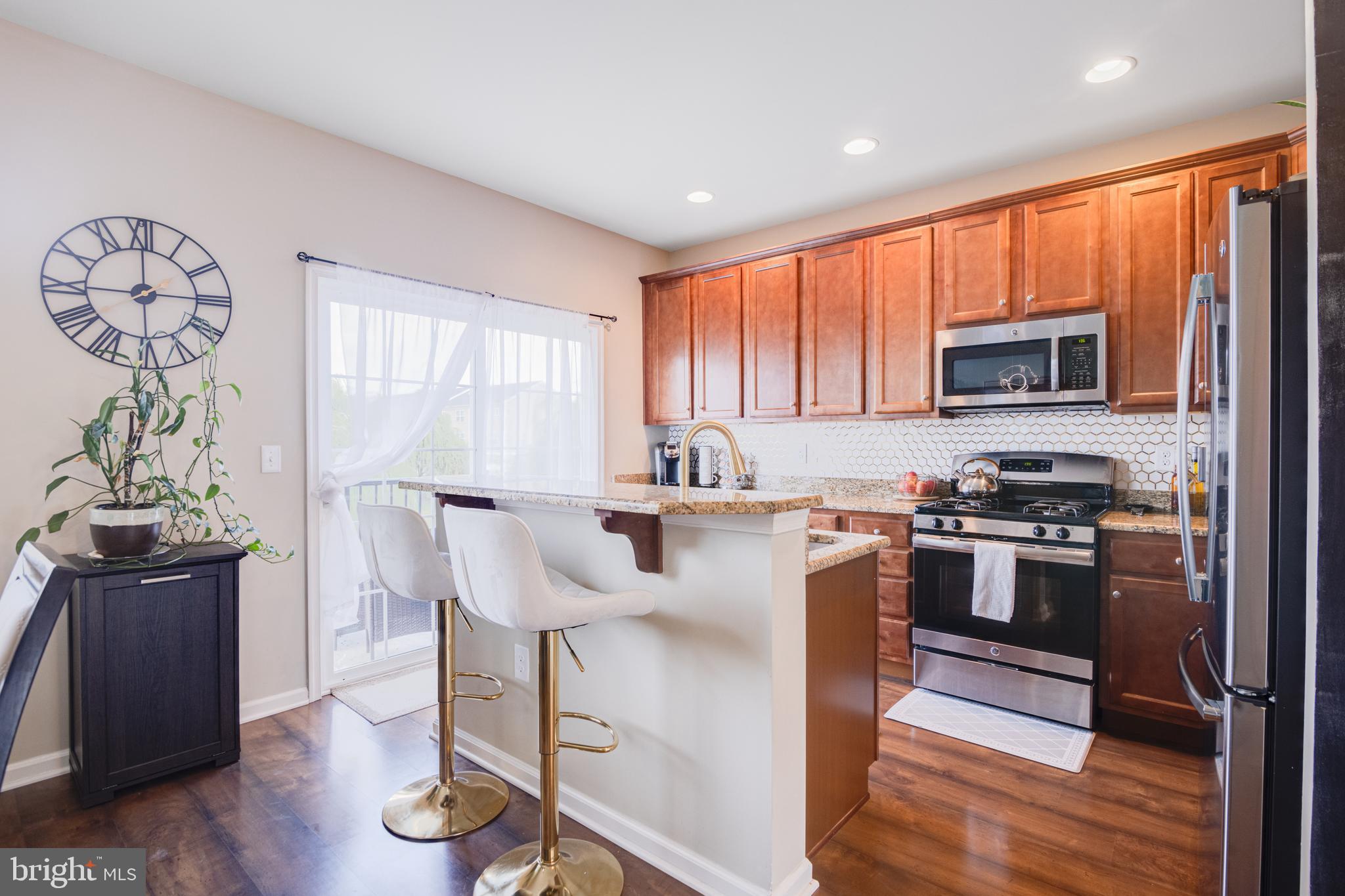 82 CREEKSIDE WAY
