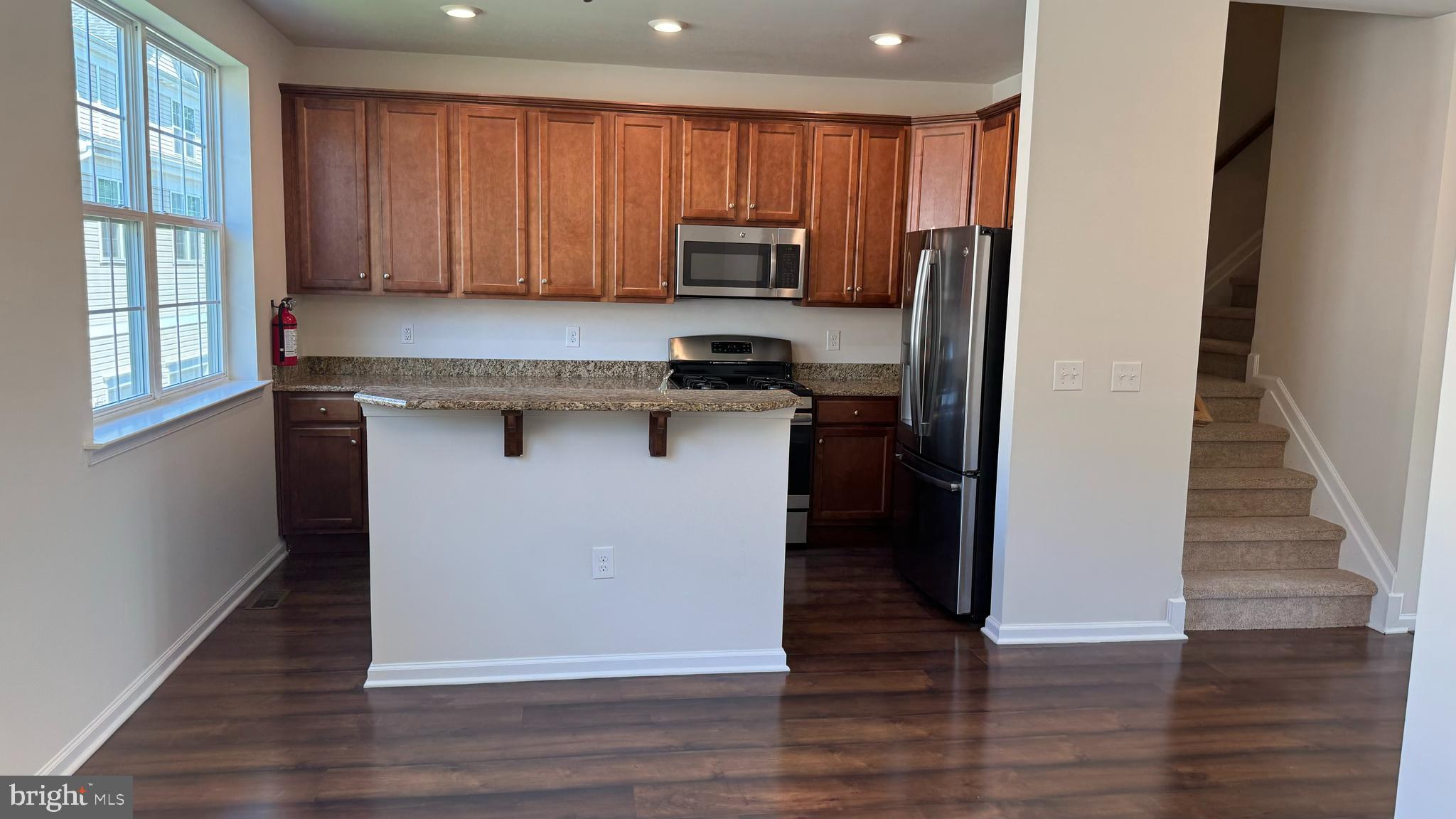 46 CREEKSIDE WAY