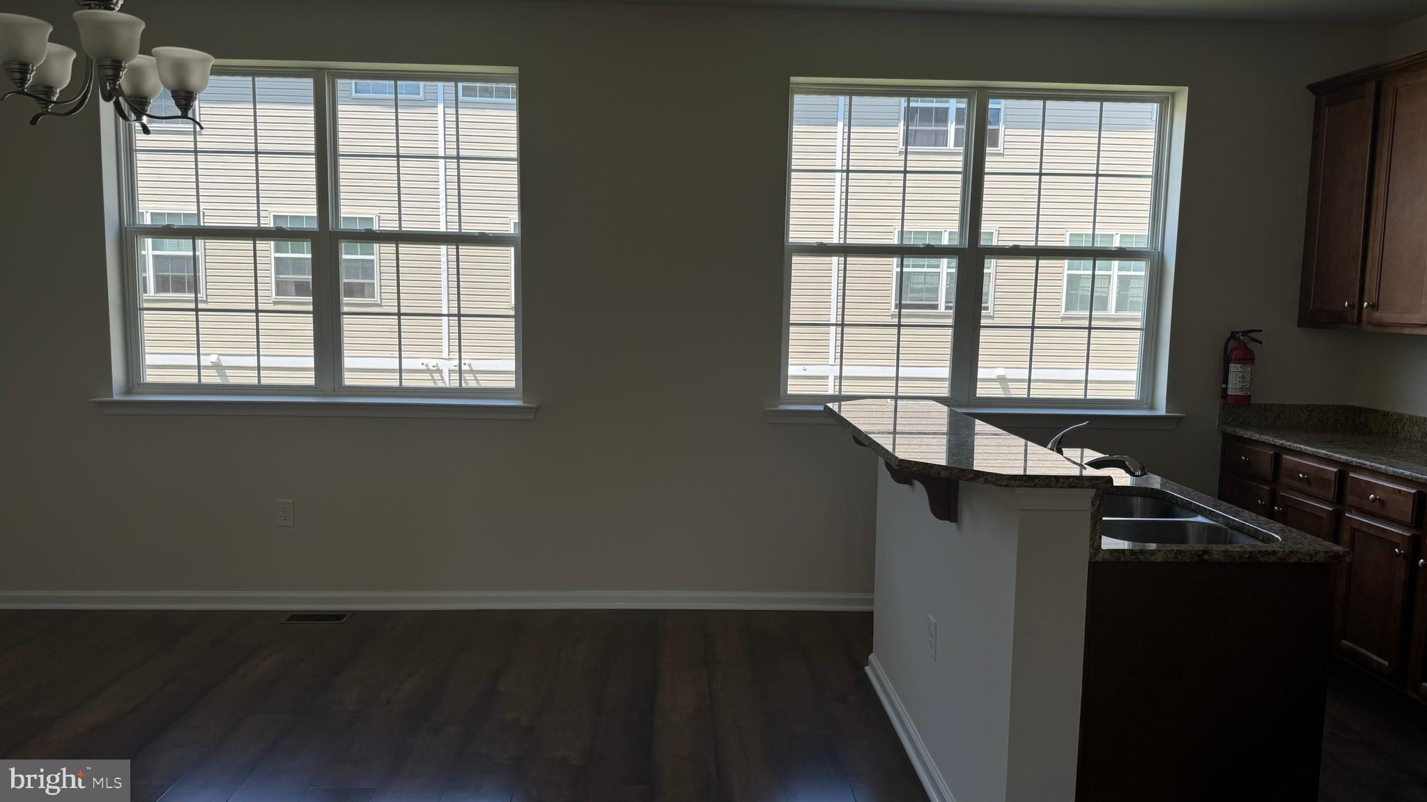 46 CREEKSIDE WAY