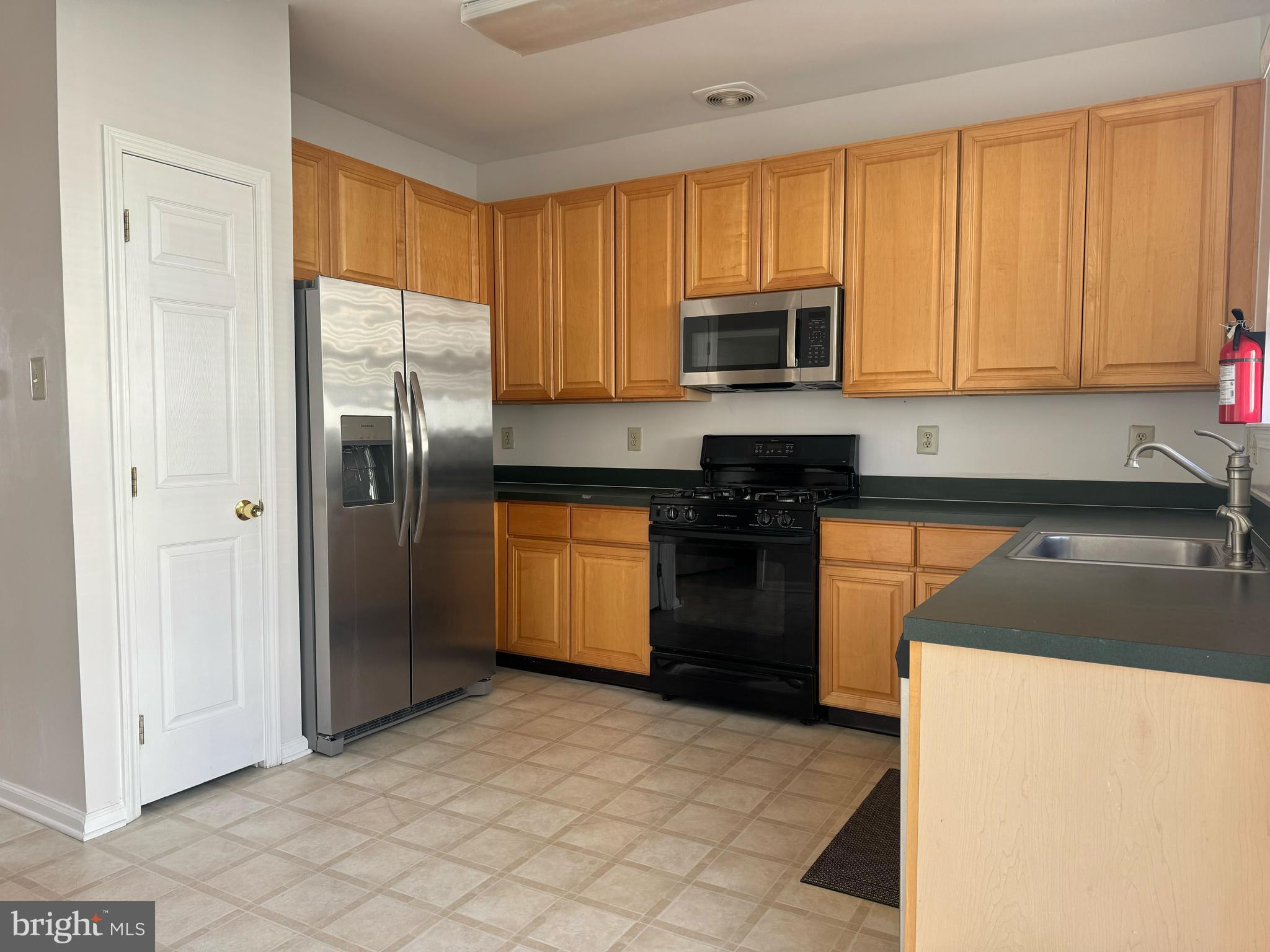 9104 BLUE HERON COURT