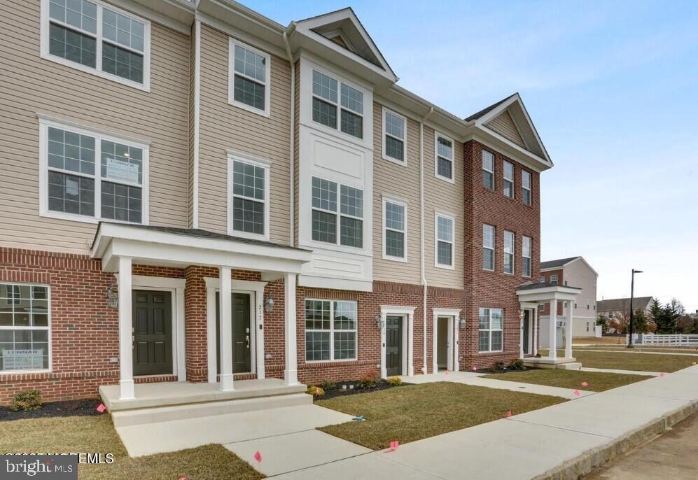 211 KRAMER COURT