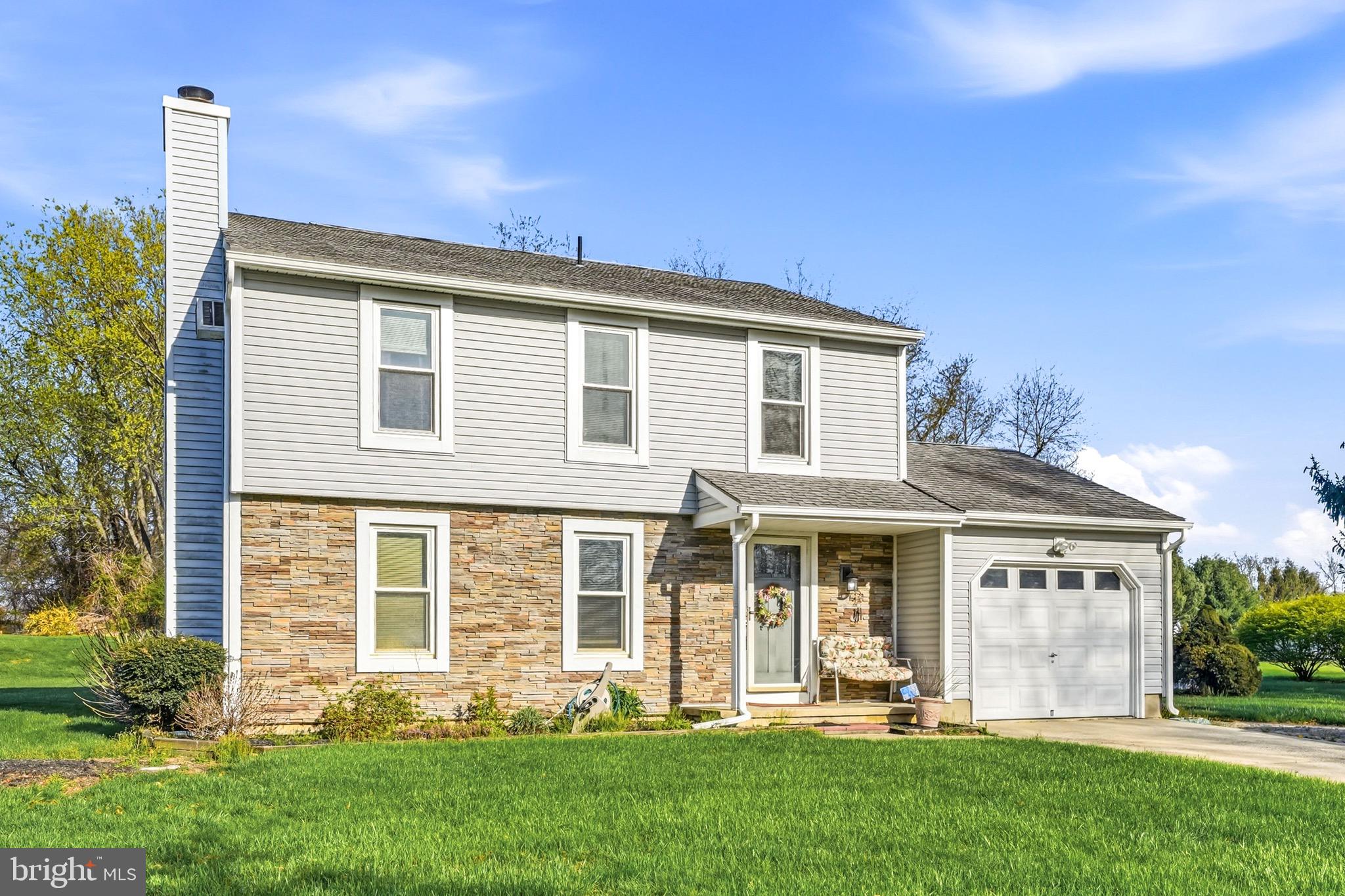 10 CARLYLE DRIVE