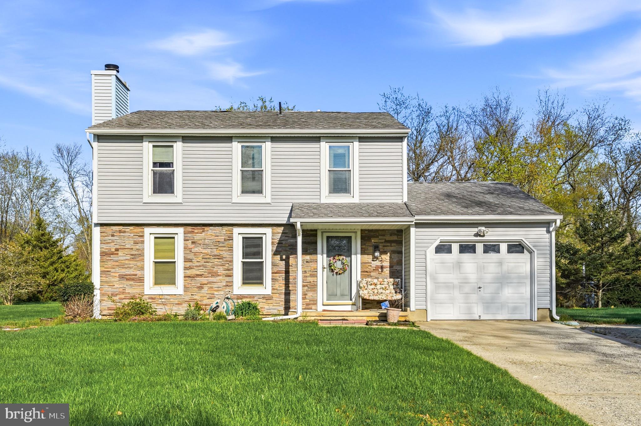 10 CARLYLE DRIVE