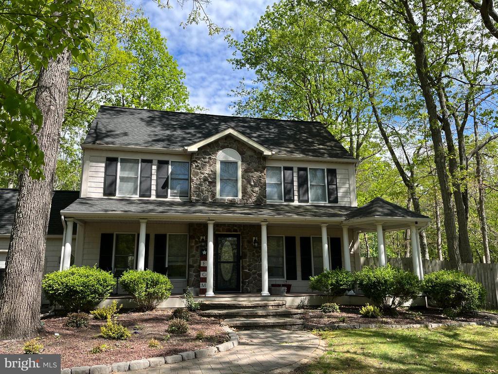 10 WIMBELDON WAY