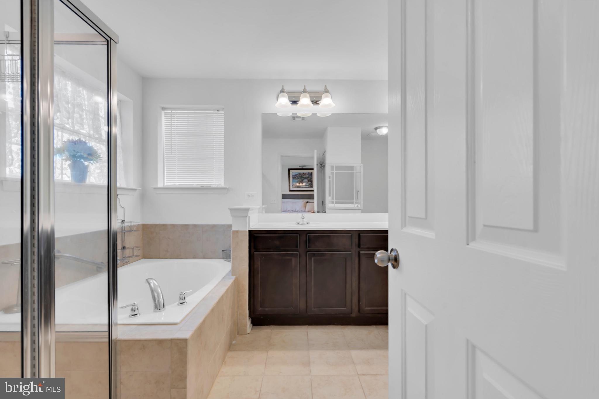 49 CREEKSIDE WAY
