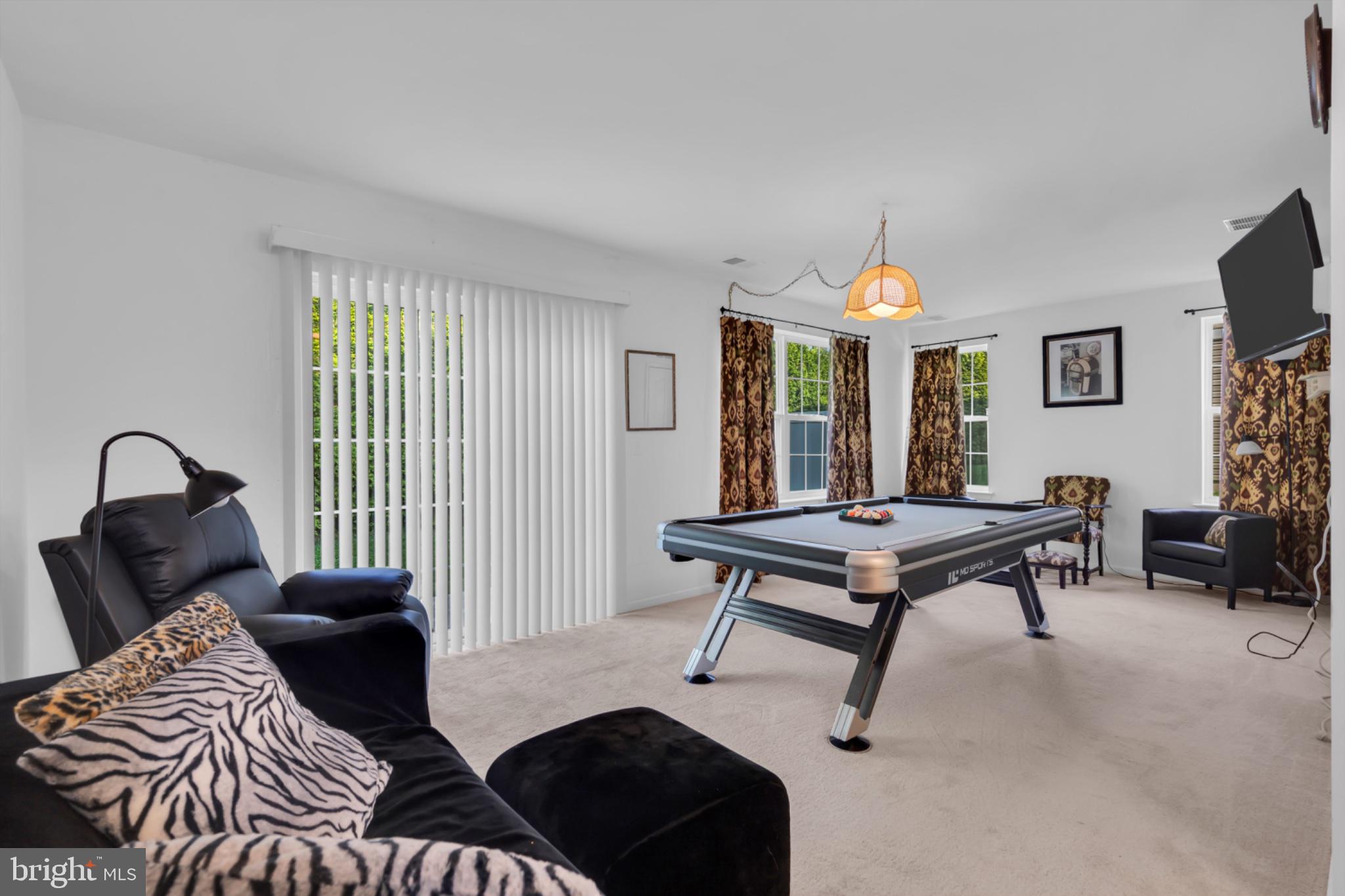49 CREEKSIDE WAY