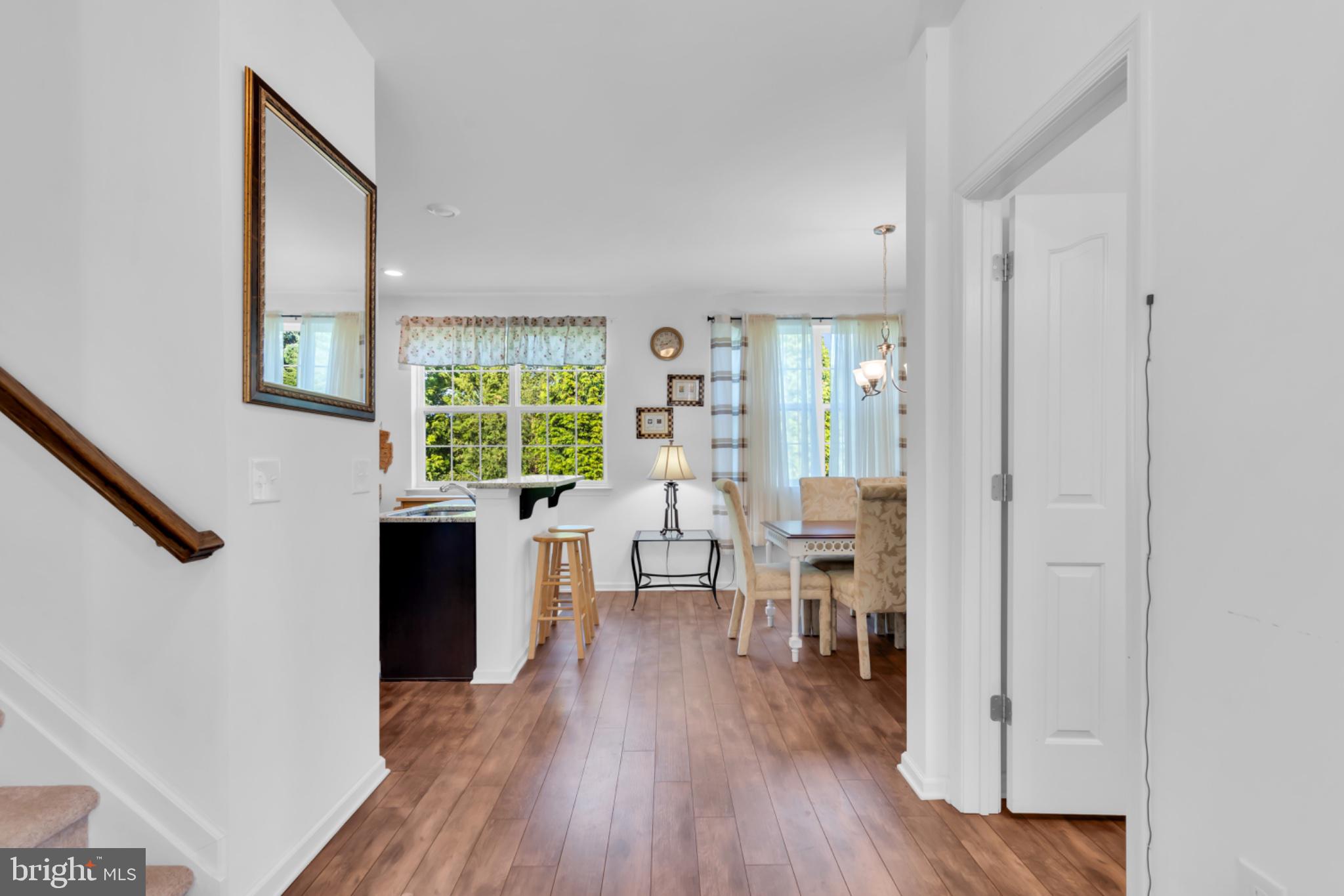 49 CREEKSIDE WAY