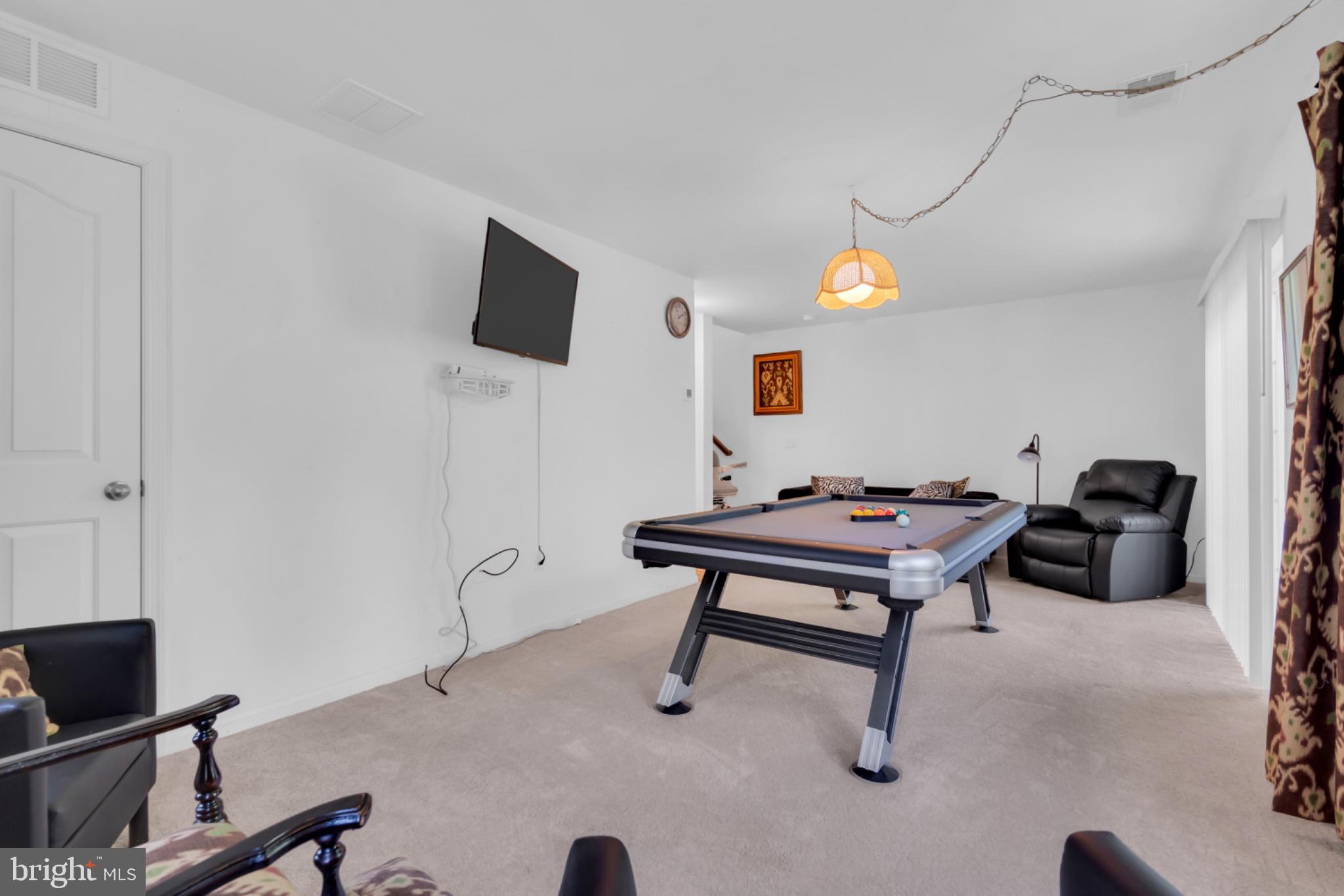 49 CREEKSIDE WAY