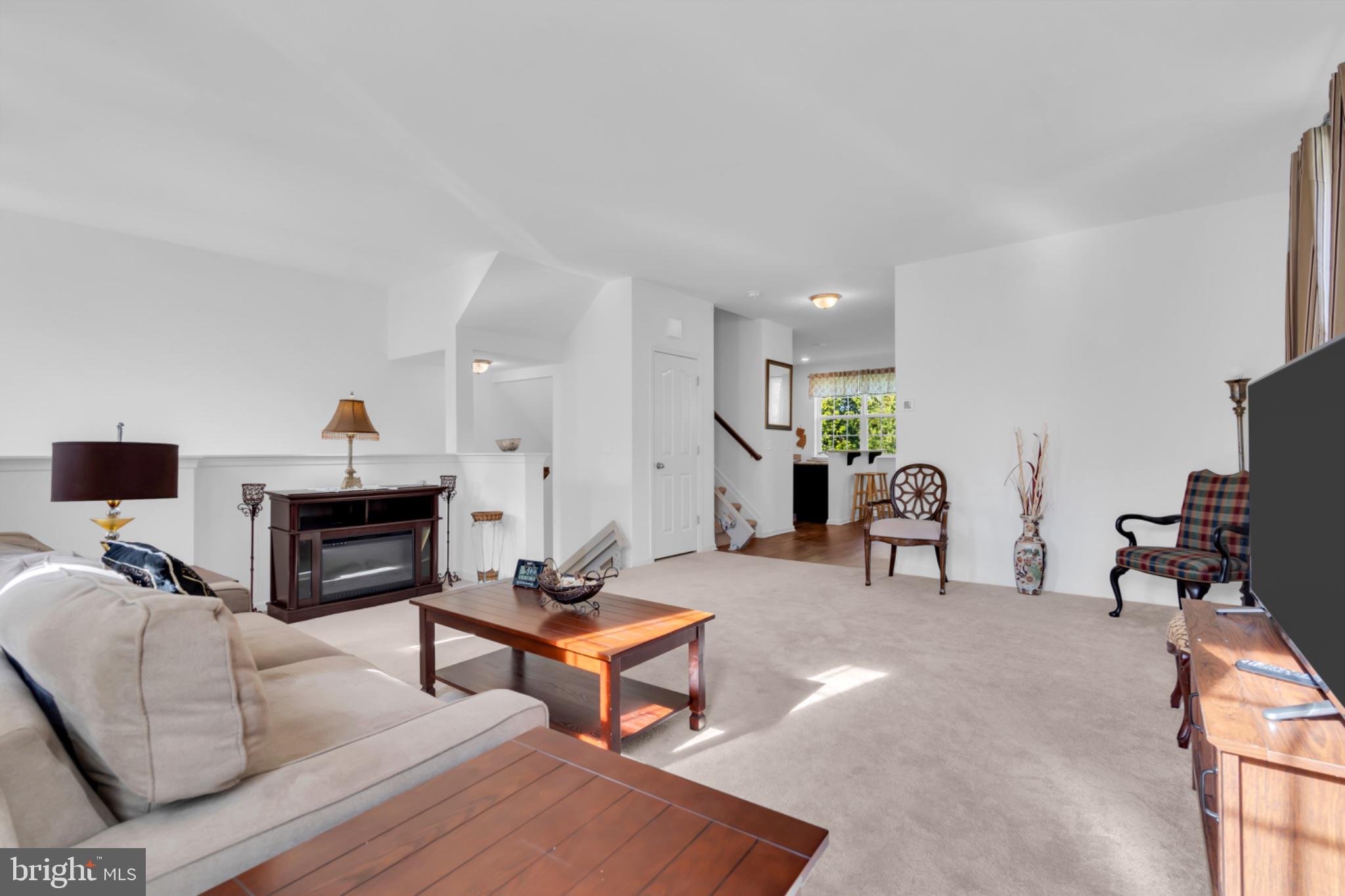 49 CREEKSIDE WAY