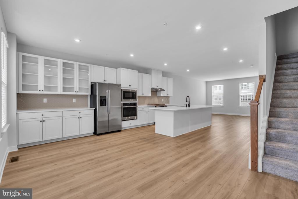 9 FOXWOOD DRIVE