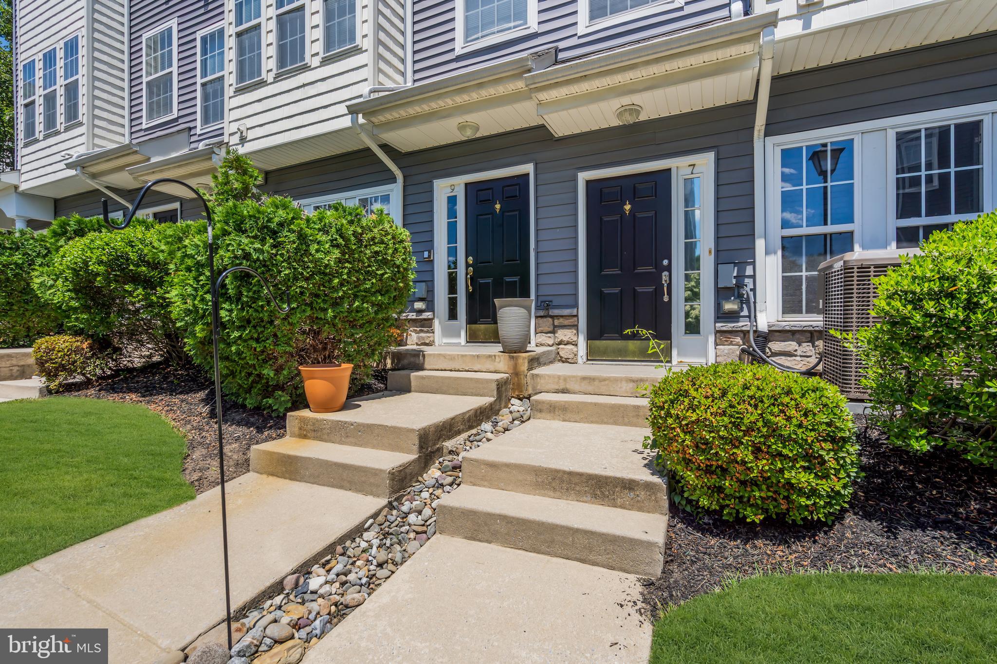 9 RIVER LANE