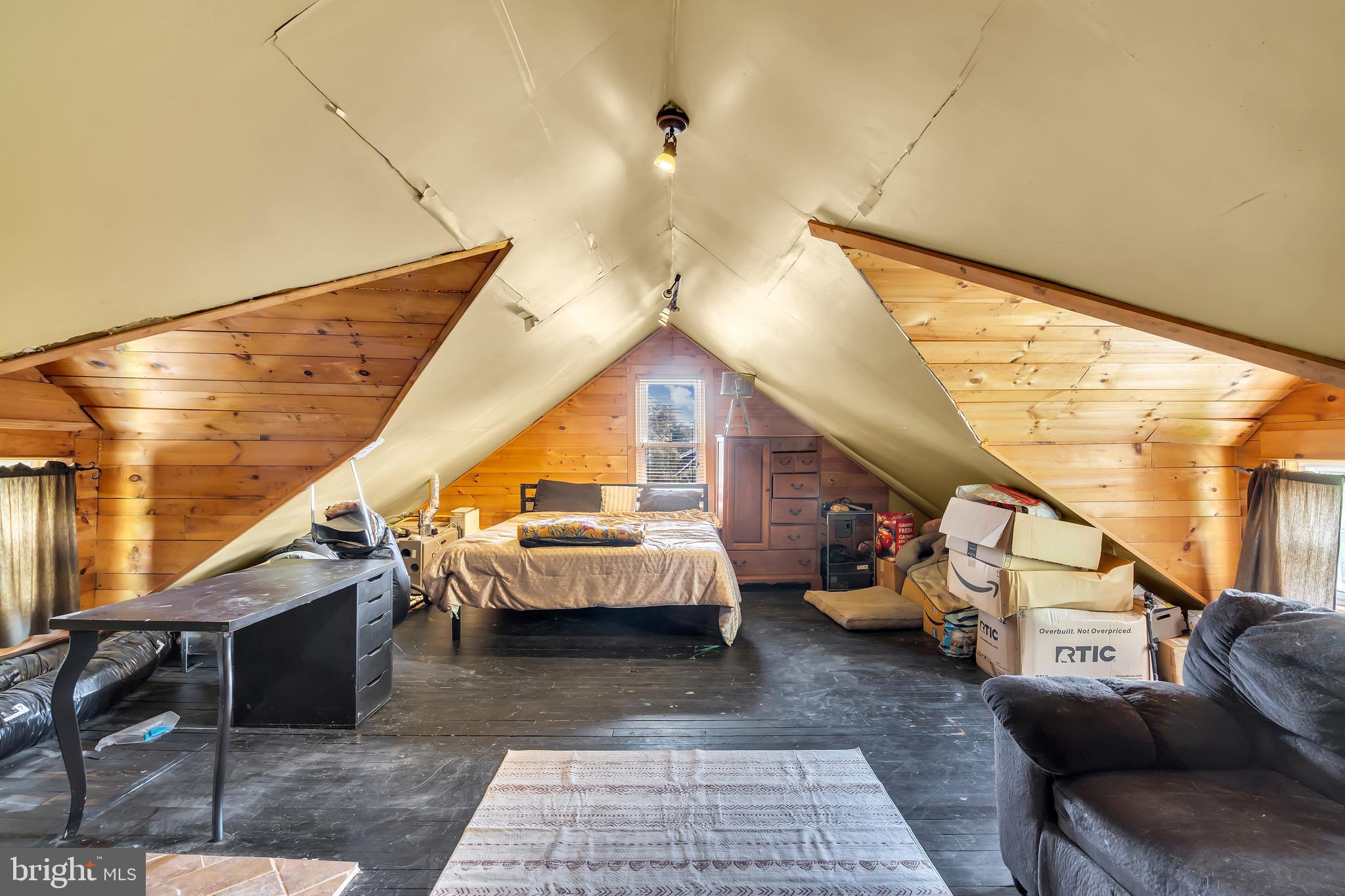 817 WASHINGTON AVENUE