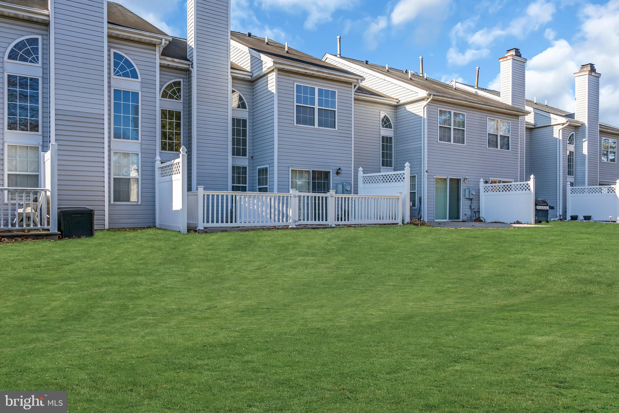 21 VALLEYBROOK COURT