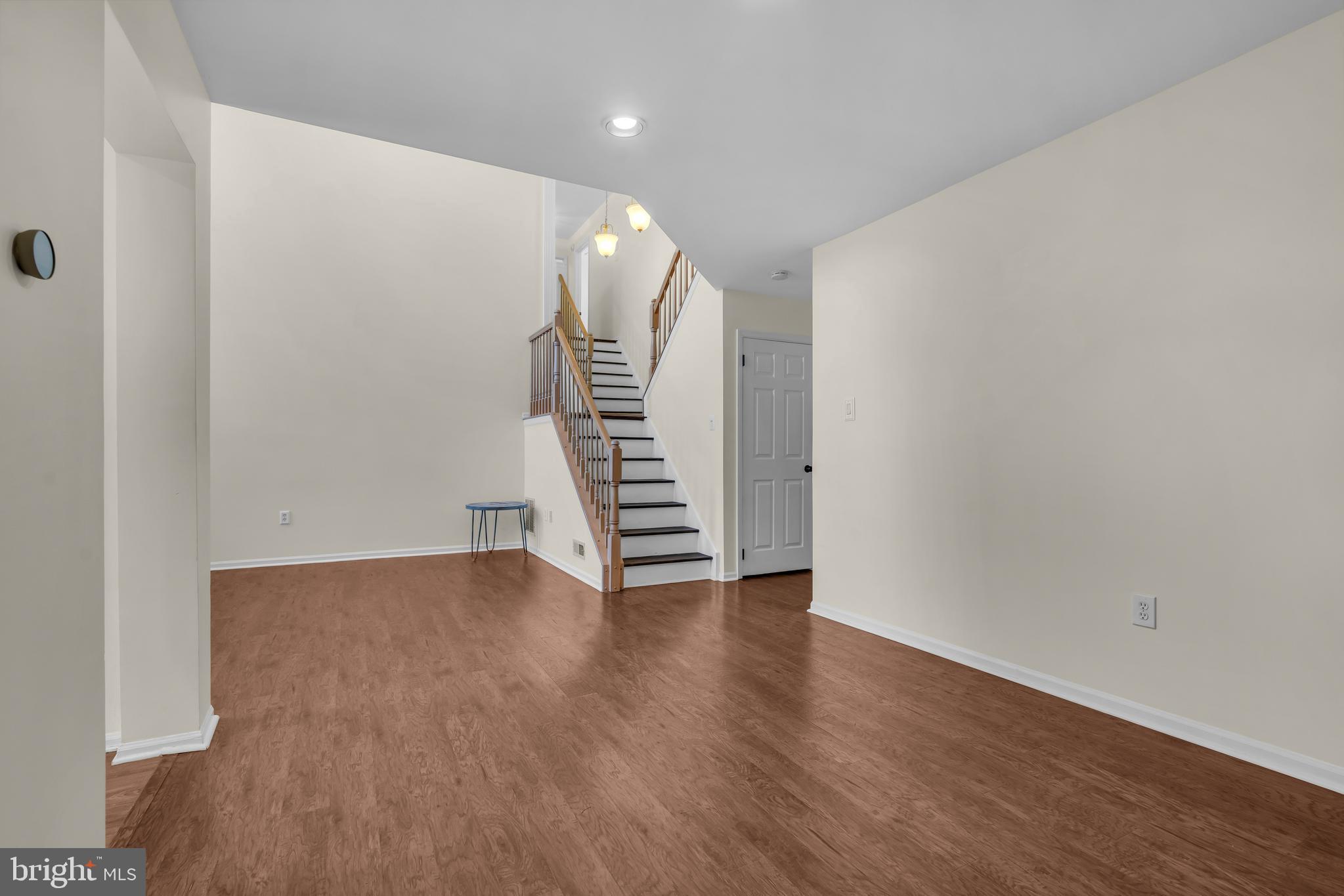 21 VALLEYBROOK COURT