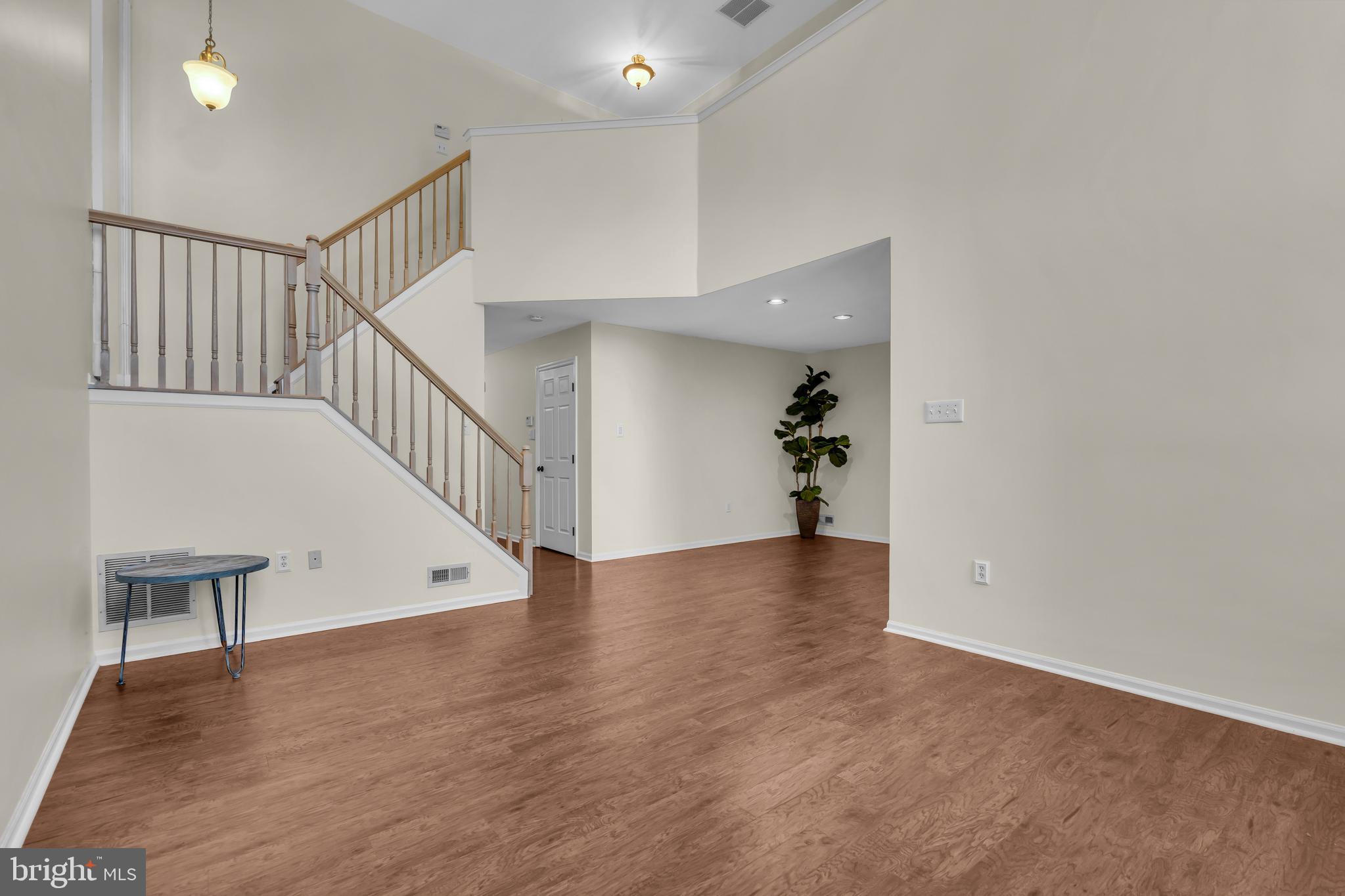 21 VALLEYBROOK COURT