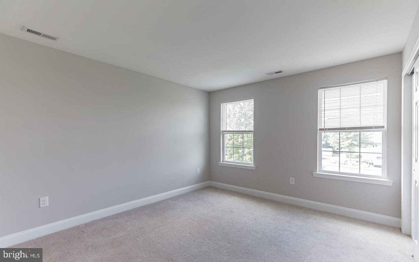 507 LEXINGTON MEWS