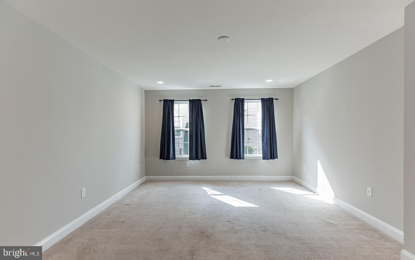 507 LEXINGTON MEWS