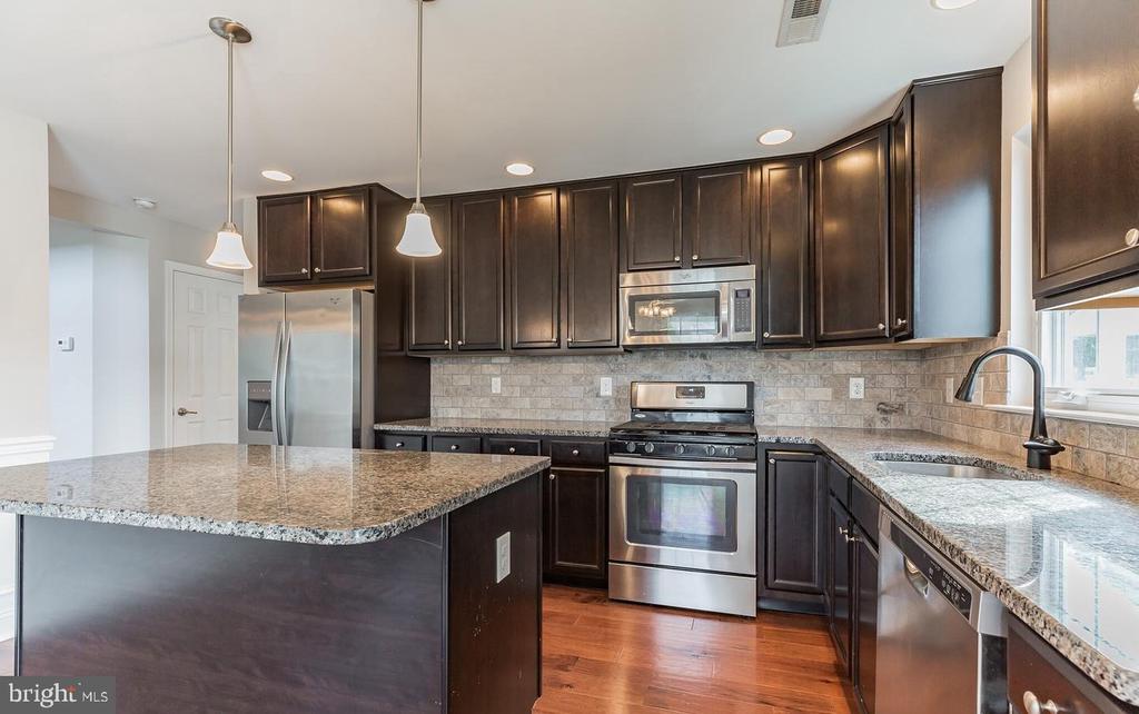 507 LEXINGTON MEWS