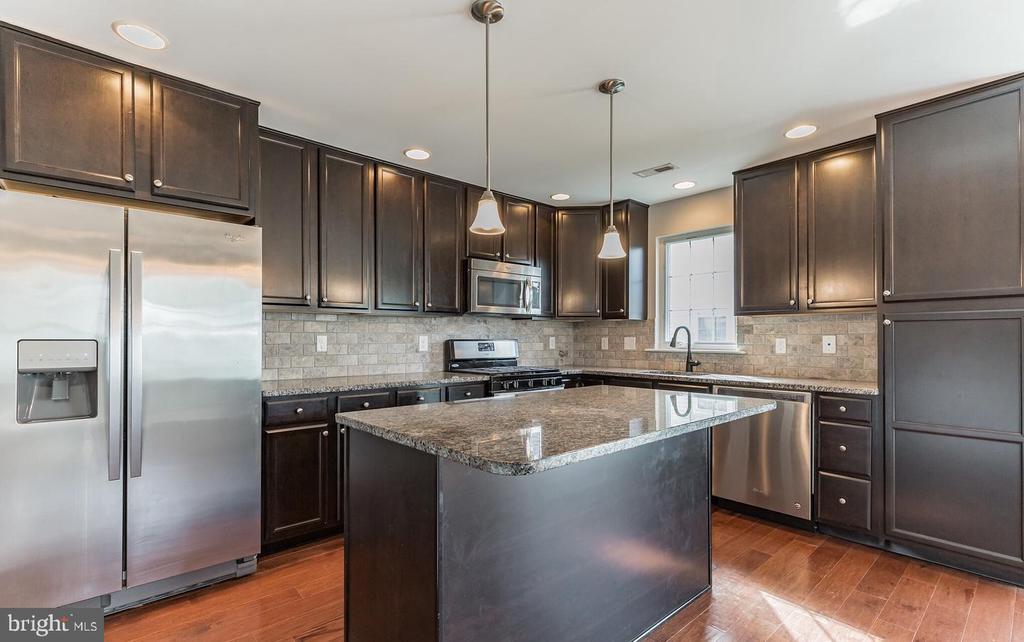 507 LEXINGTON MEWS