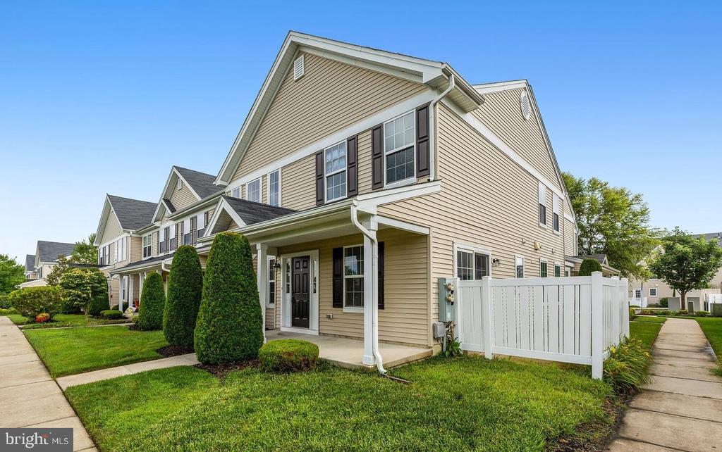507 LEXINGTON MEWS
