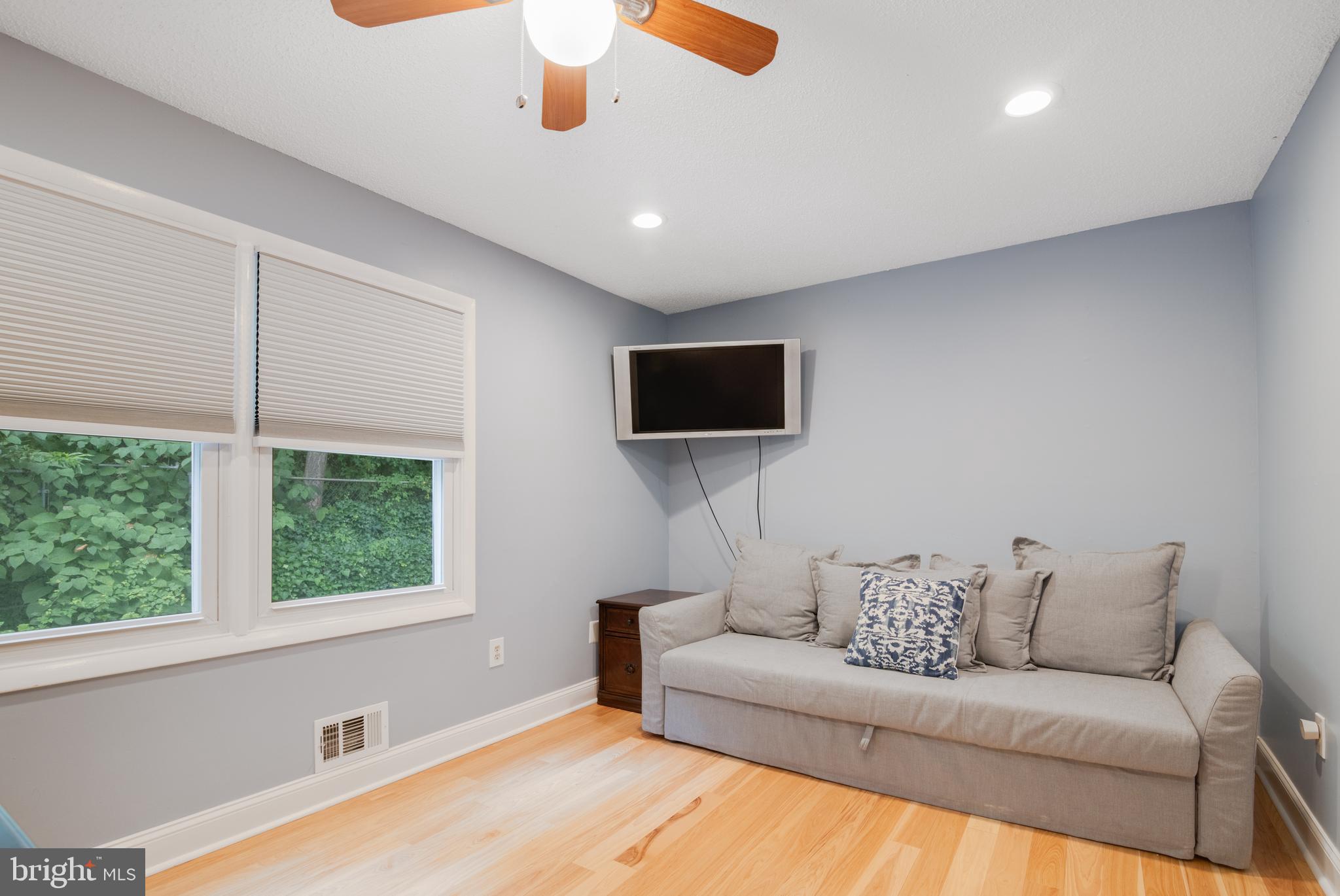 255 SHORE DRIVE 13