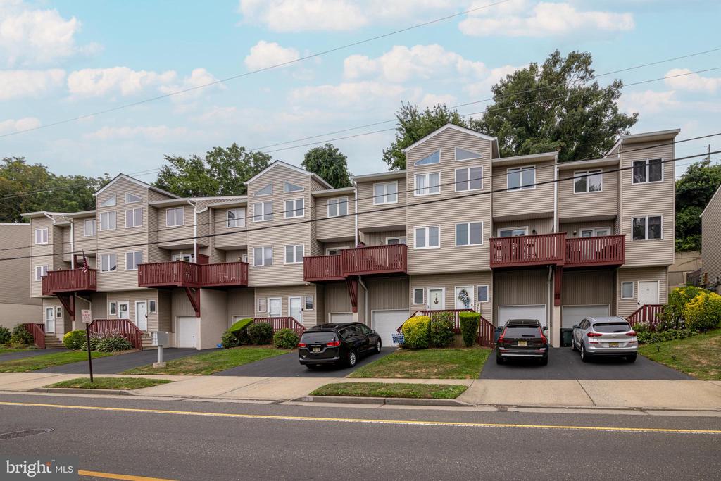 255 SHORE DRIVE 13
