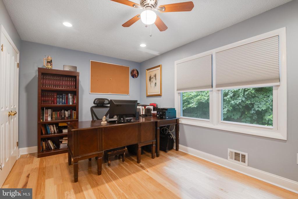 255 SHORE DRIVE 13