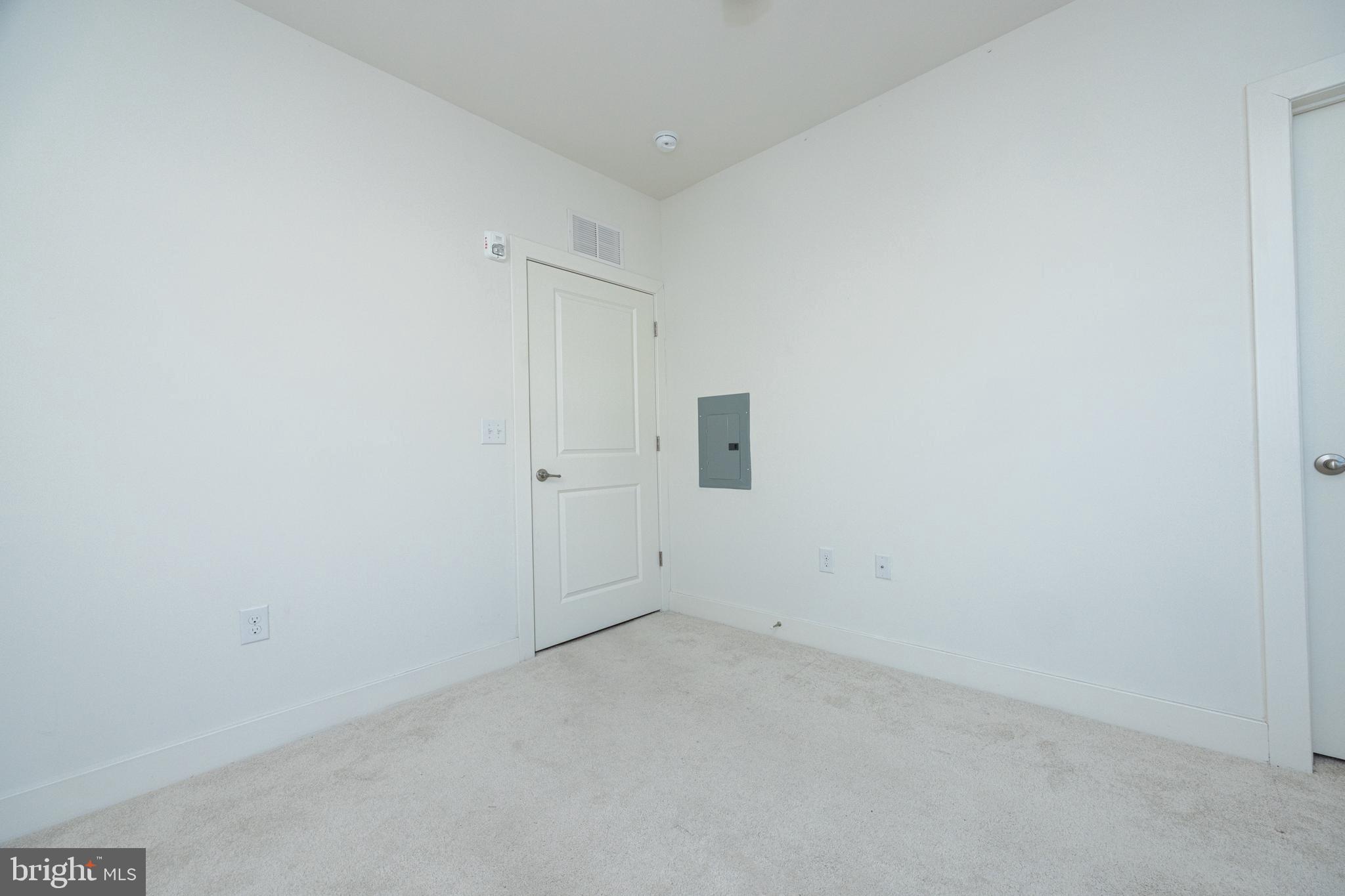 527 TAVERN ROAD