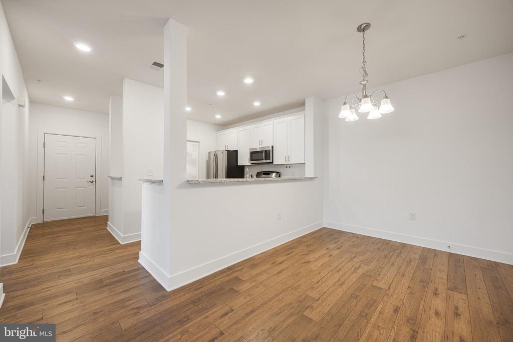 527 TAVERN ROAD