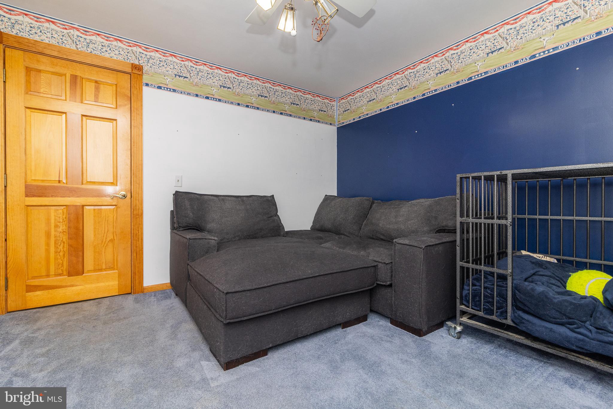 2121 RIDGEWAY ROAD