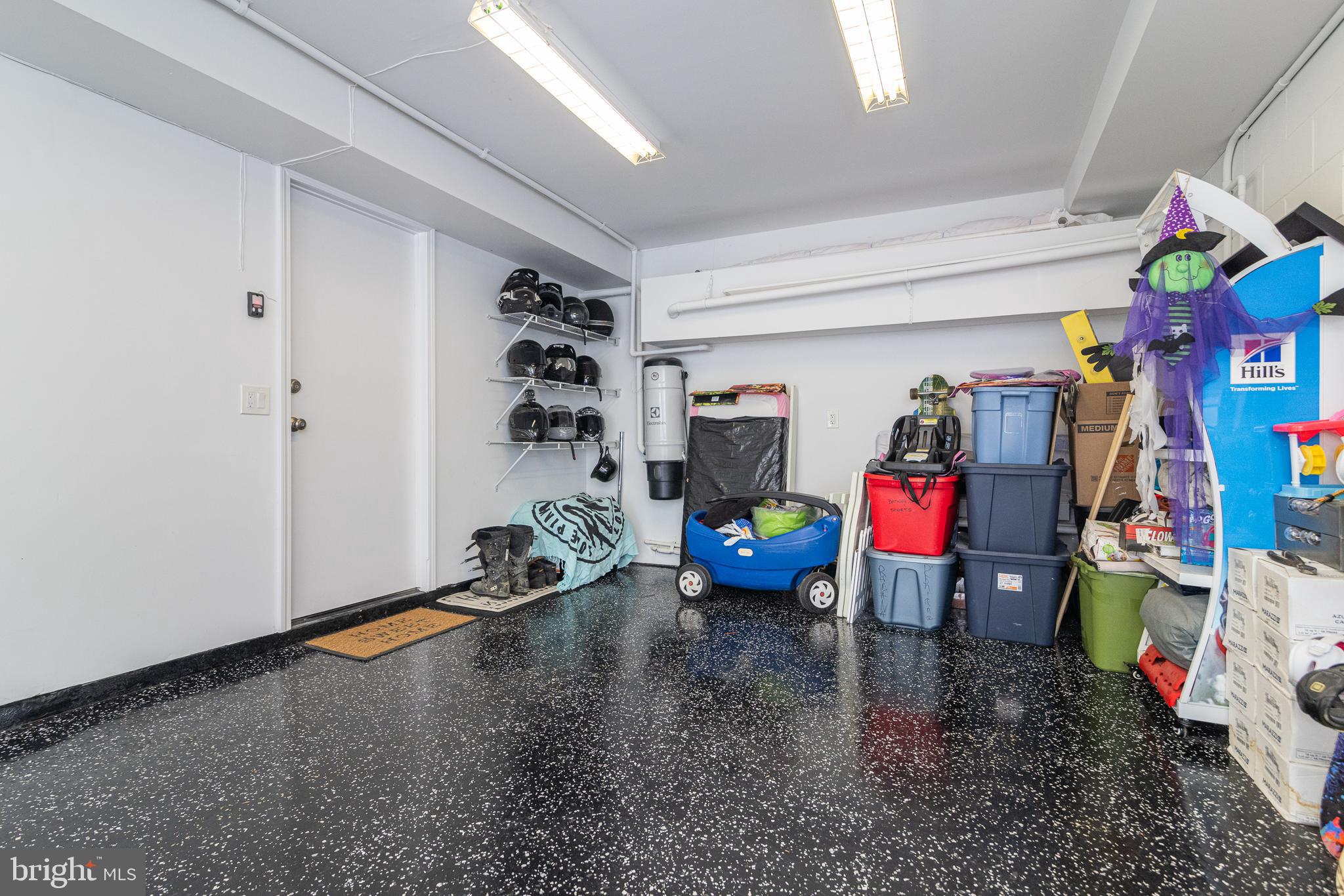 2121 RIDGEWAY ROAD