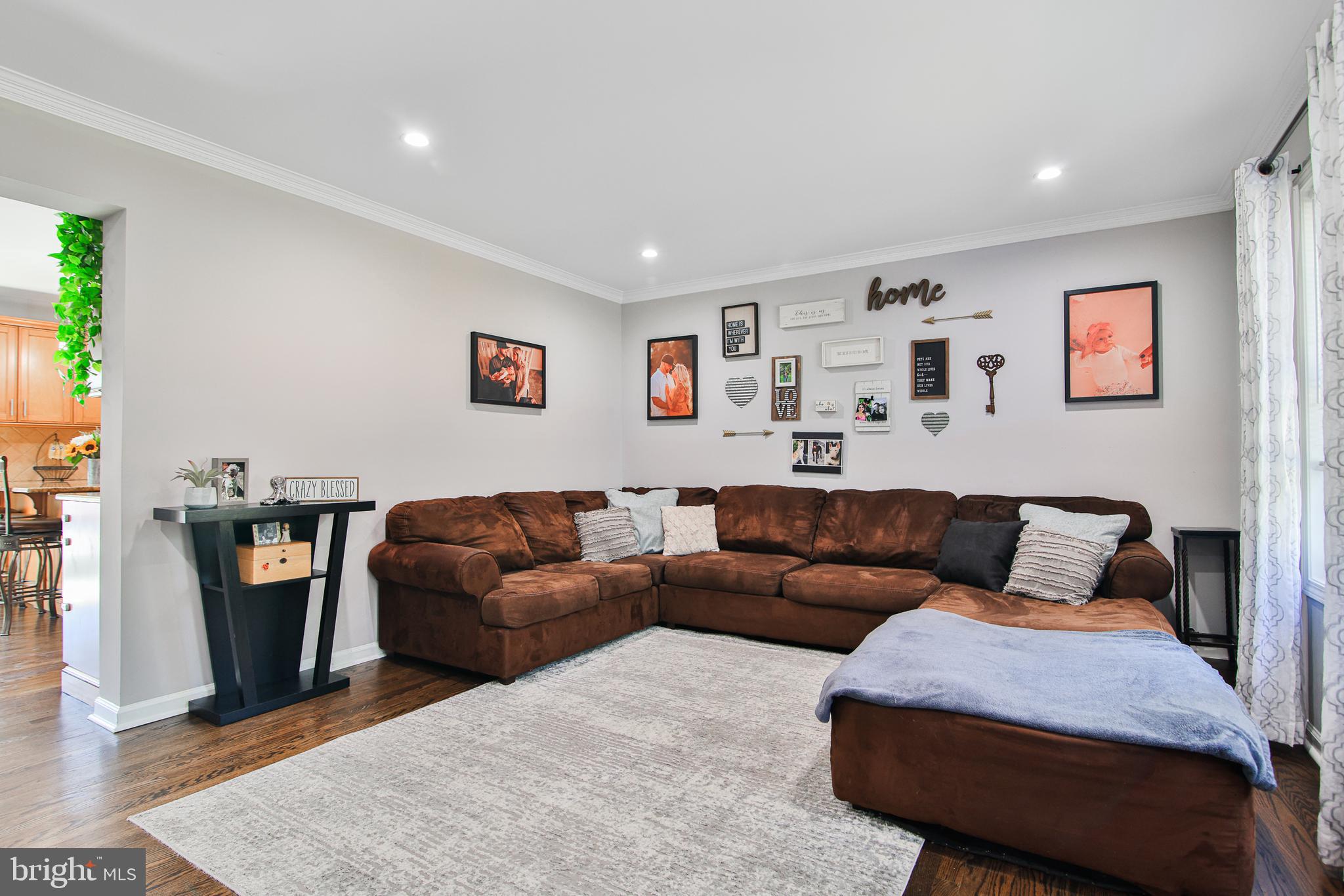 2121 RIDGEWAY ROAD