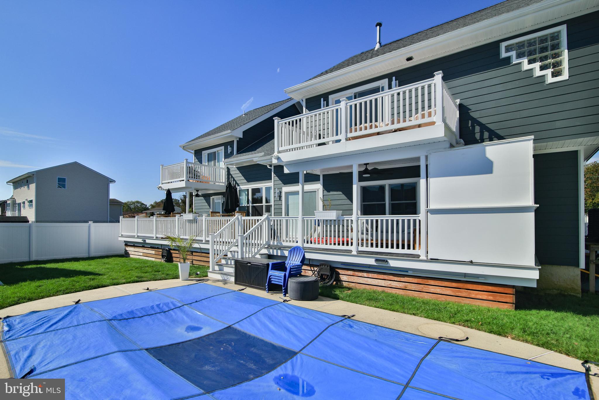 73 15TH STREET