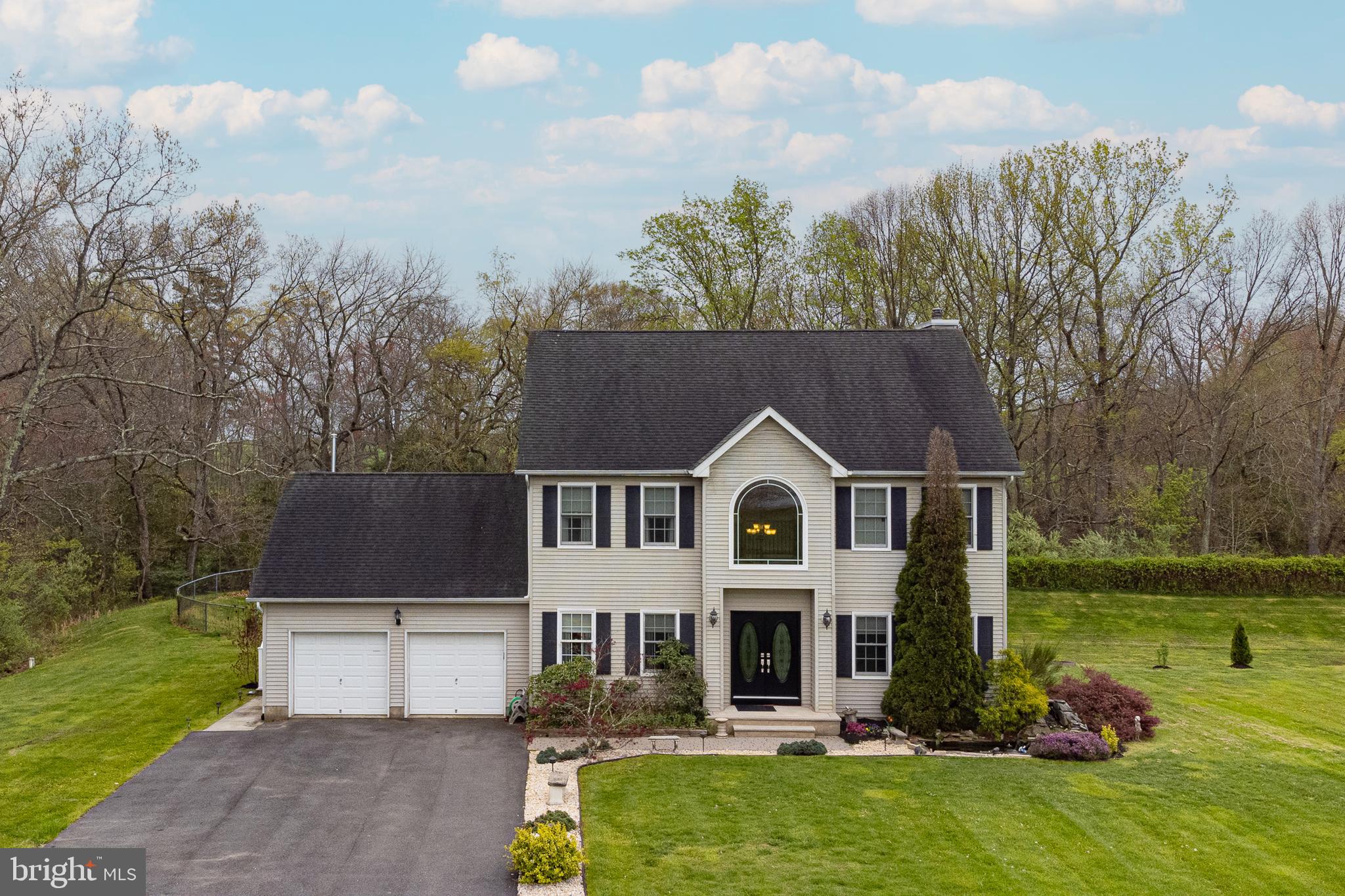 13 JANSEN COURT