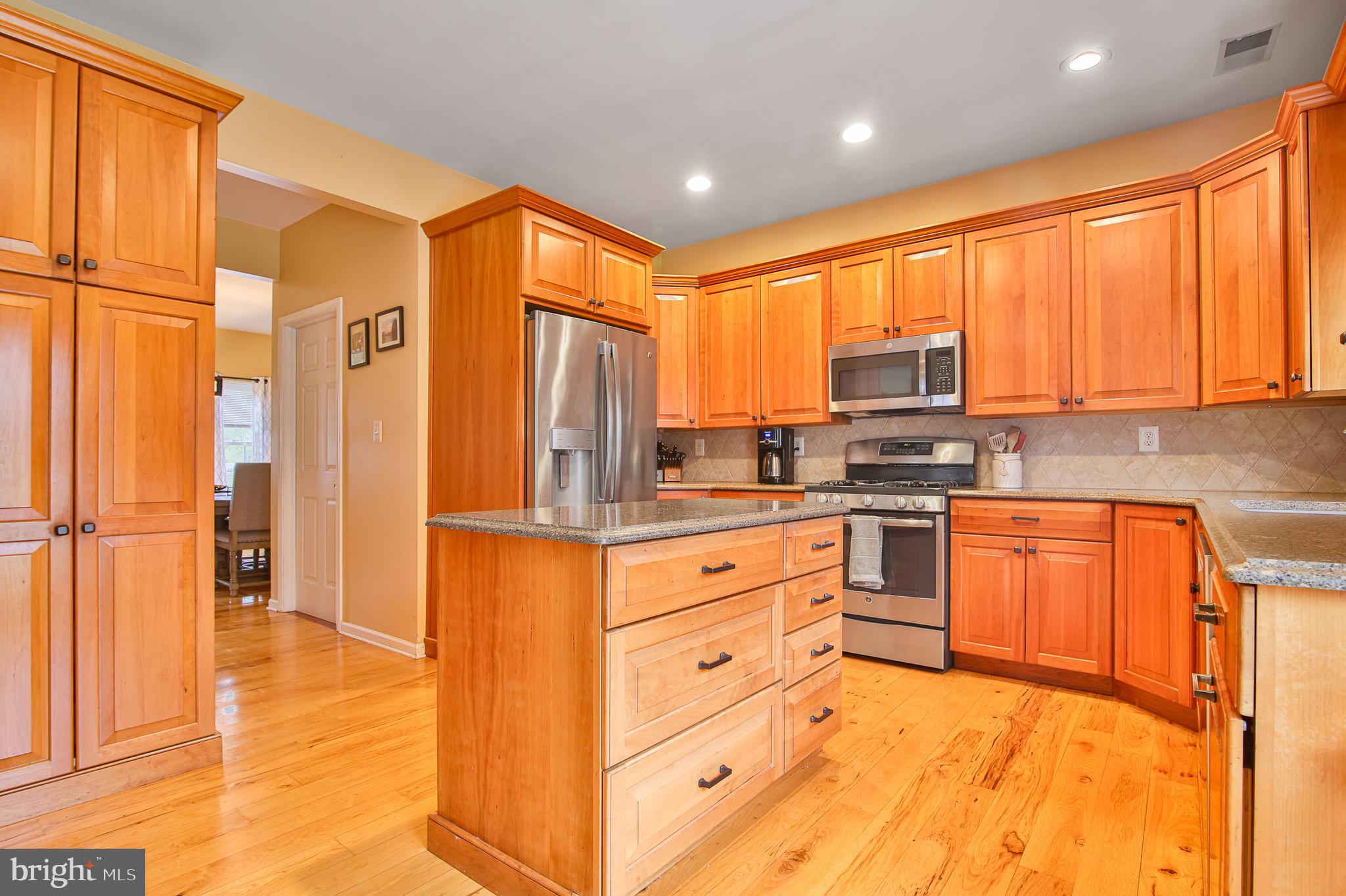 13 JANSEN COURT