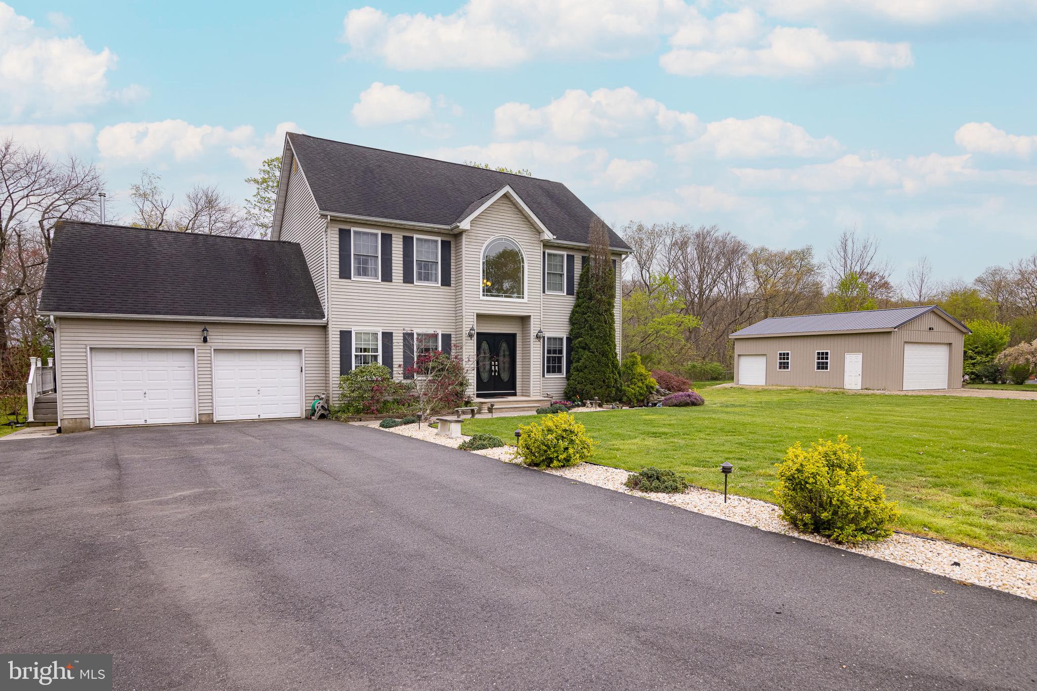 13 JANSEN COURT