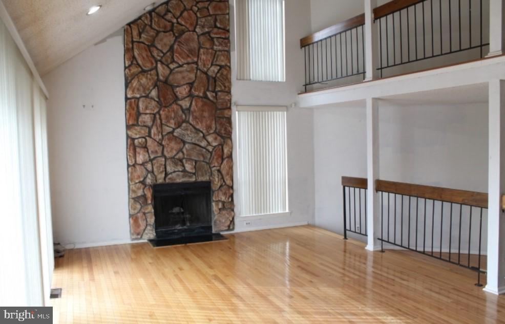 10 KINGSBERRY DRIVE