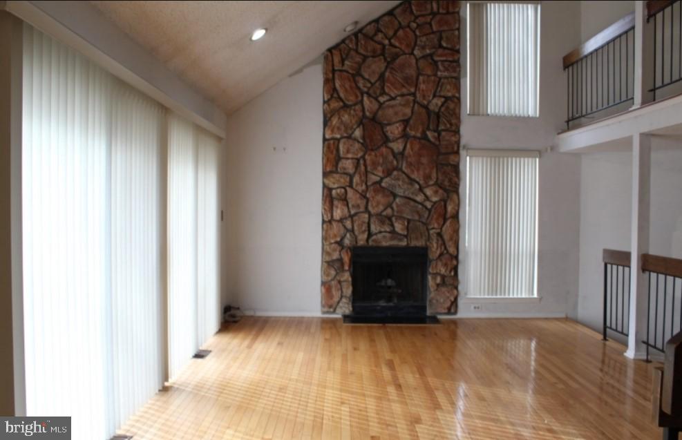 10 KINGSBERRY DRIVE