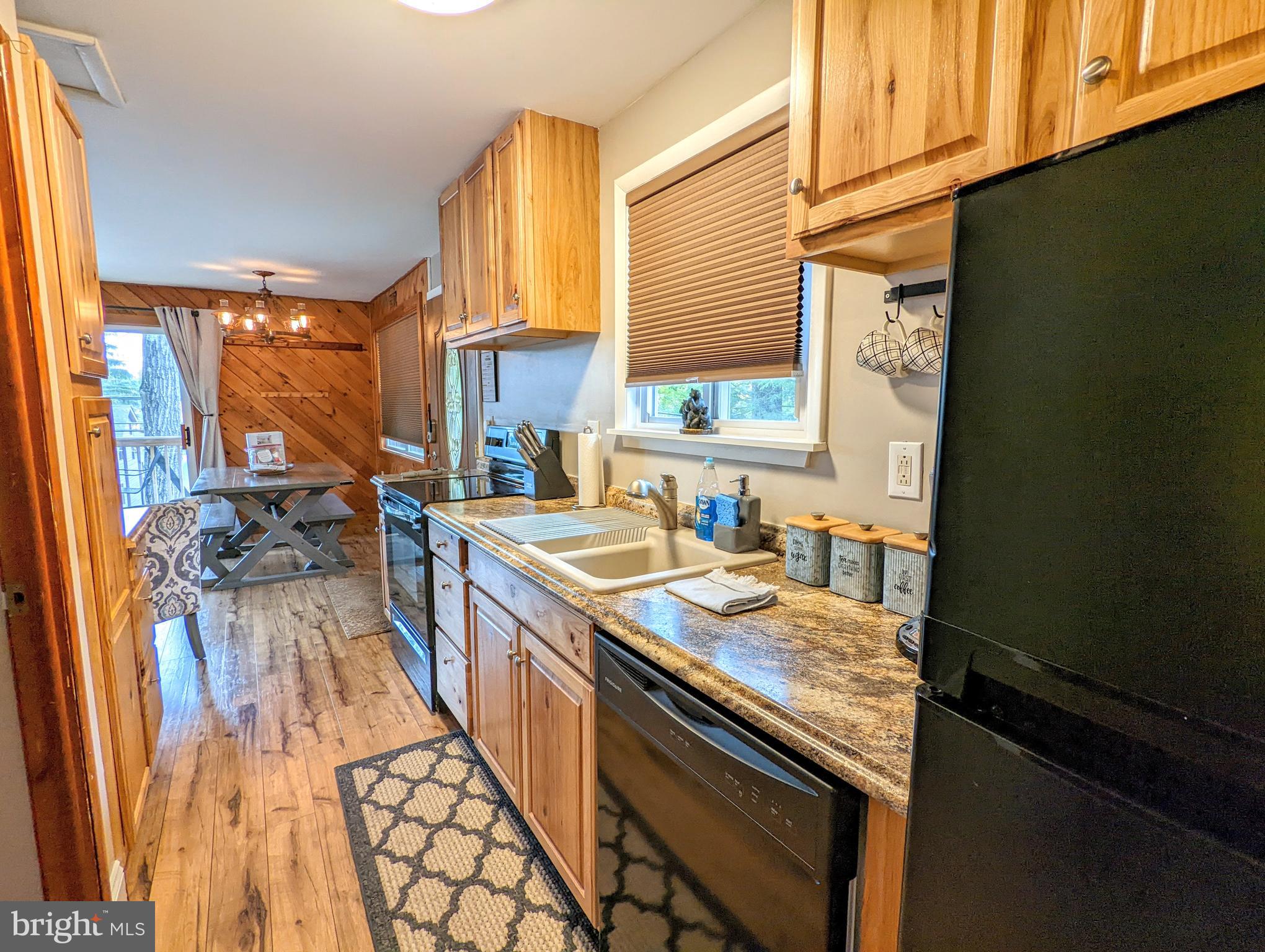 41 S LAKE DRIVE